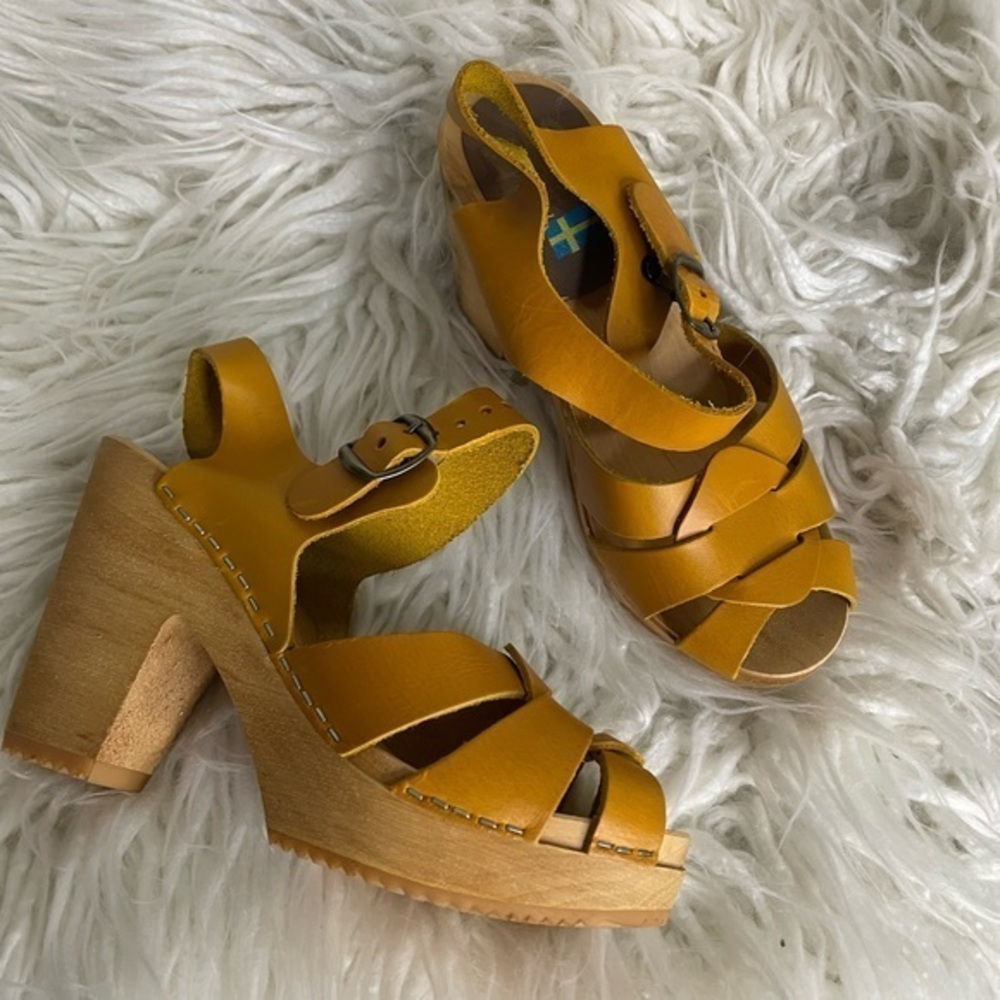 Mia mustard leather wooden platform clog sandals heels 36